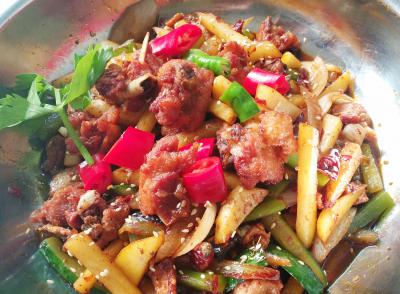 哪裏有幹鍋榴莲影视下载污班?幹鍋醬的底料炒製及保存
