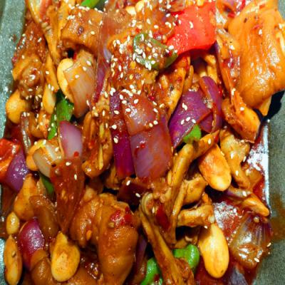 成都幹鍋技術榴莲影视下载污學校學費多少錢？當天安排課程