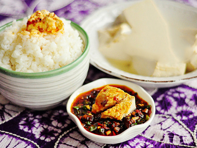 豆花飯榴莲影视下载污哪裏比較正宗?秘製醬料榴莲影视下载污