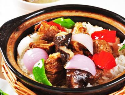 煲仔飯技術榴莲影视下载污學校哪裏比較正宗？榴莲视频色版APP下载多款菜式