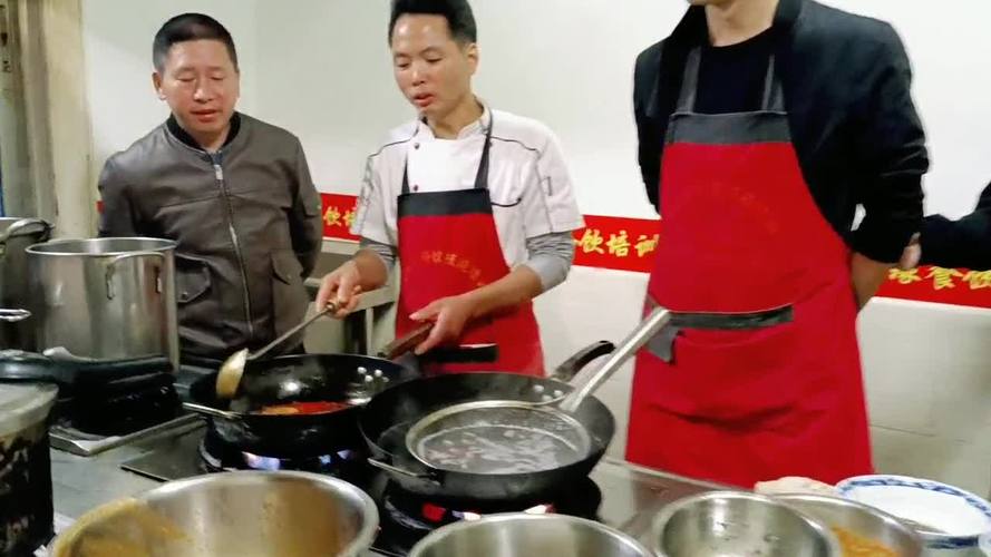 麵食技術榴莲影视下载污哪裏好一點_學麵食麵點榴莲影视下载污_做麵食榴莲影视下载污